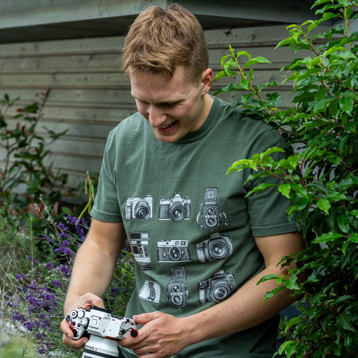 Vintage Cameras T-Shirt | Retro Photography Graphic Tee